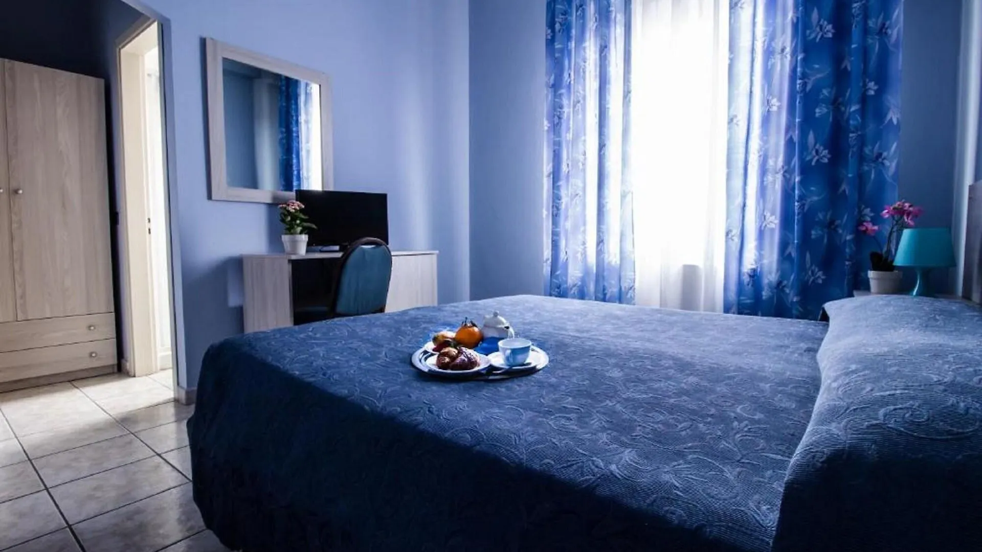 Miramare Hotel Katania 3*,  Włochy